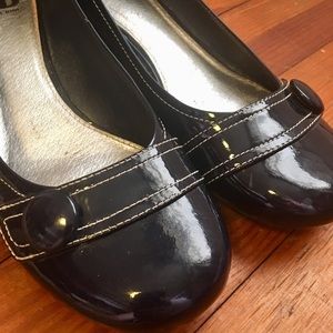 Gianni Bini navy patent wedge heels